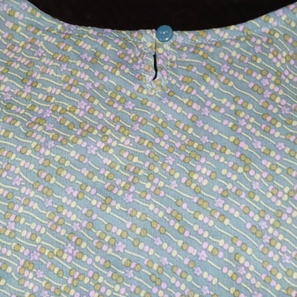 💙🩷💛MARY-KATE AND ASHLEY BLOUSE💙🩷💛 - Picture 2 of 4